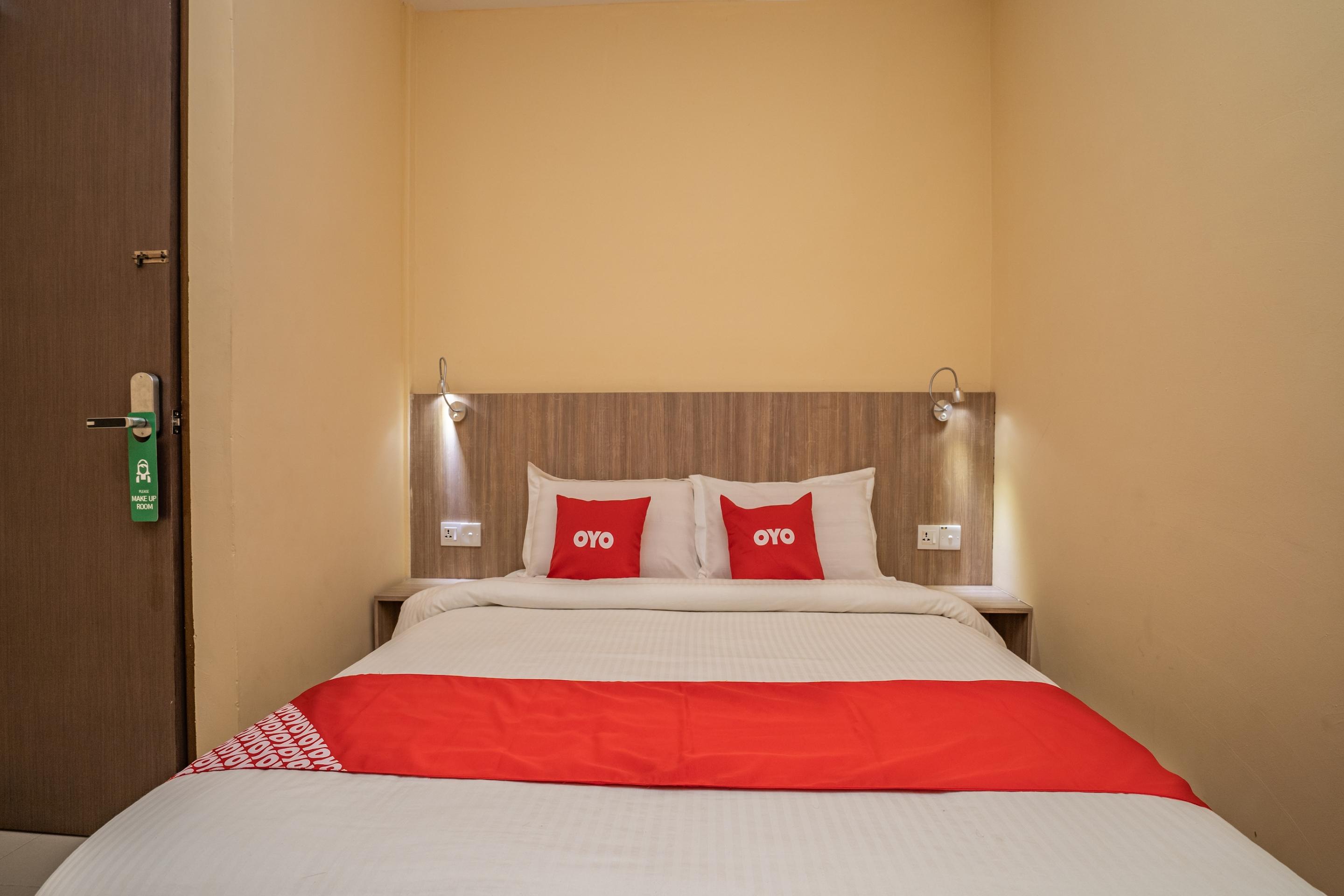 Oyo 44078 The Island Hotel Kampong Pasir Bogak Екстер'єр фото